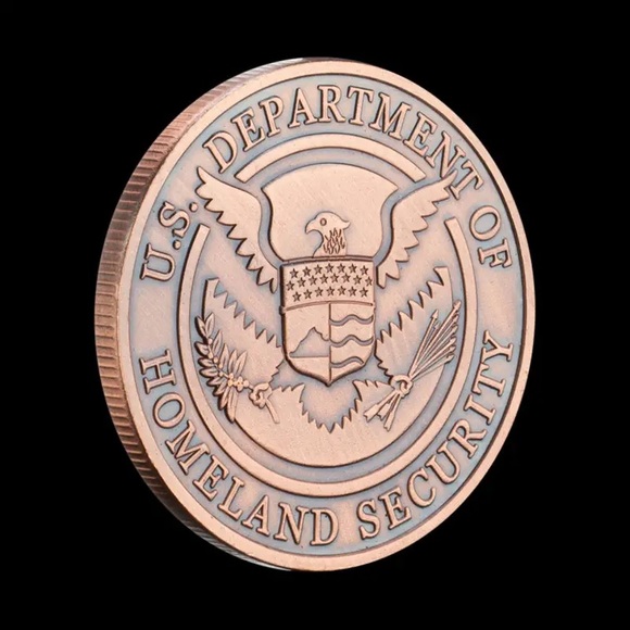 🇺🇸”United States Border Patrol Department Of Homeland Security”Collector Coin! - Picture 9 of 13